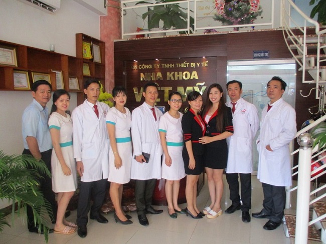 Đội ngũ bác sĩ nha khoa Việt Mỹ