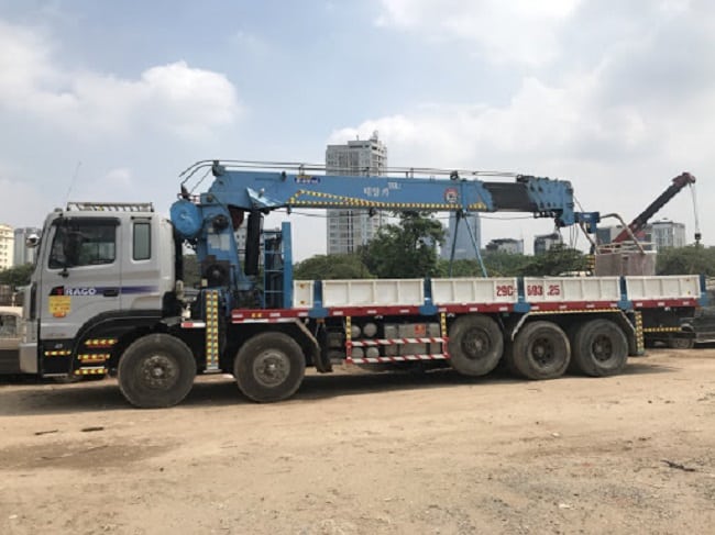 Công ty vận tải và lắp máy chuyên dụng Hà Nội - Dịch vụ cho thuê xe cẩu tại Hà Nội