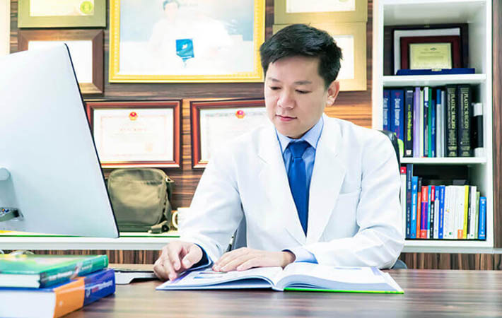 Bác sĩ nâng mũi đẹp ở TPHCM - Bác sĩ Nguyễn Phan Tú Dung