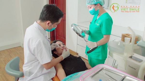 làm răng sứ thẩm mỹ ở Hà Nội - Nha khoa Viet Smile