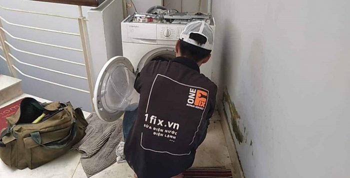 Vệ sinh máy giặt 1Fix vệ sinh máy giặt tại nhà TPHCM | Nguồn: 1fix.vn