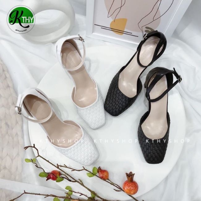 Tại Kthy Shop, bạn sẽ tìm thấy nhiều sự lựa chọn về giày sandal với đa dạng kiểu dáng, mẫu mã và màu sắc | Nguồn: Kthy Shop