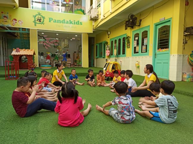 Mầm non Panda Kids được thành lập vào năm 2005 bởi một đội ngũ xuất thân từ ĐH Sư Phạm và sử dụng các phương pháp tiếp cận sáng tạo và hiệu quả để giáo dục trẻ nhỏ | Nguồn: Mầm non Panda Kids 