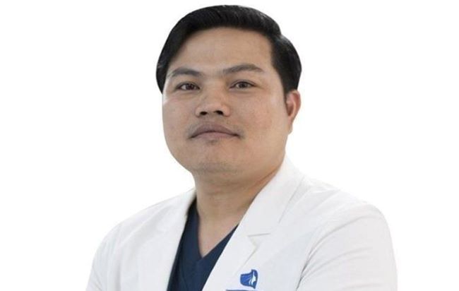 Bác sĩ Phùng Mạnh Cường hiện đang làm việc cho mạng lưới phòng khám thẩm mỹ Gangwhoo - Gangnam của Hàn Quốc | Nguồn: Bác sĩ Phùng Mạnh Cường