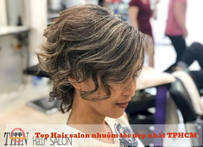 Dịch vụ hấp tóc của Thìn Hair Salon có giá khoảng 1.000.000 đồng, tùy theo yêu cầu của khách hàng và độ dài của tóc | Nguồn: Thìn Hair Salon